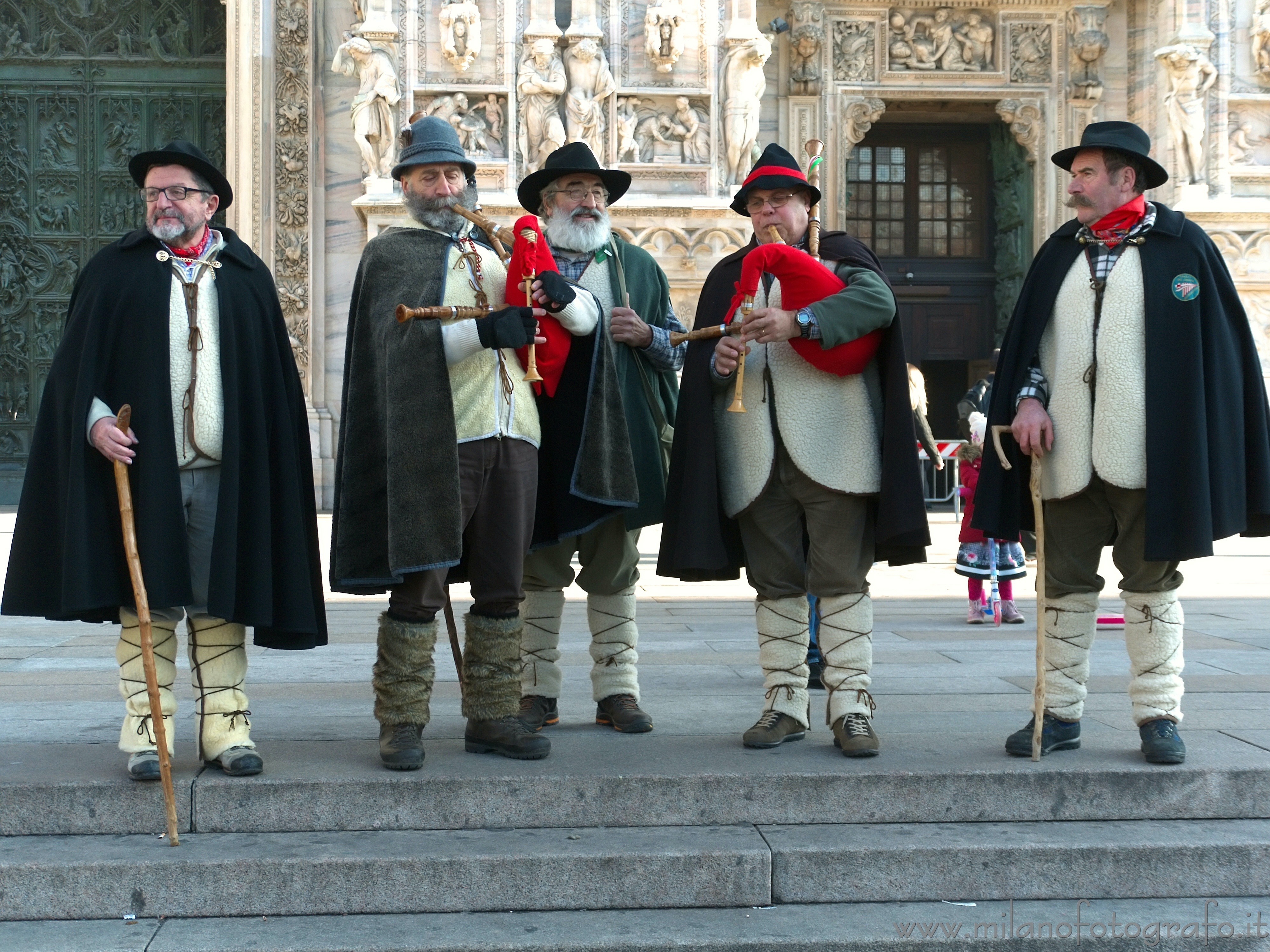 Milan (Italy) - Bagpipers in the churchyard of the Duomo of Milan